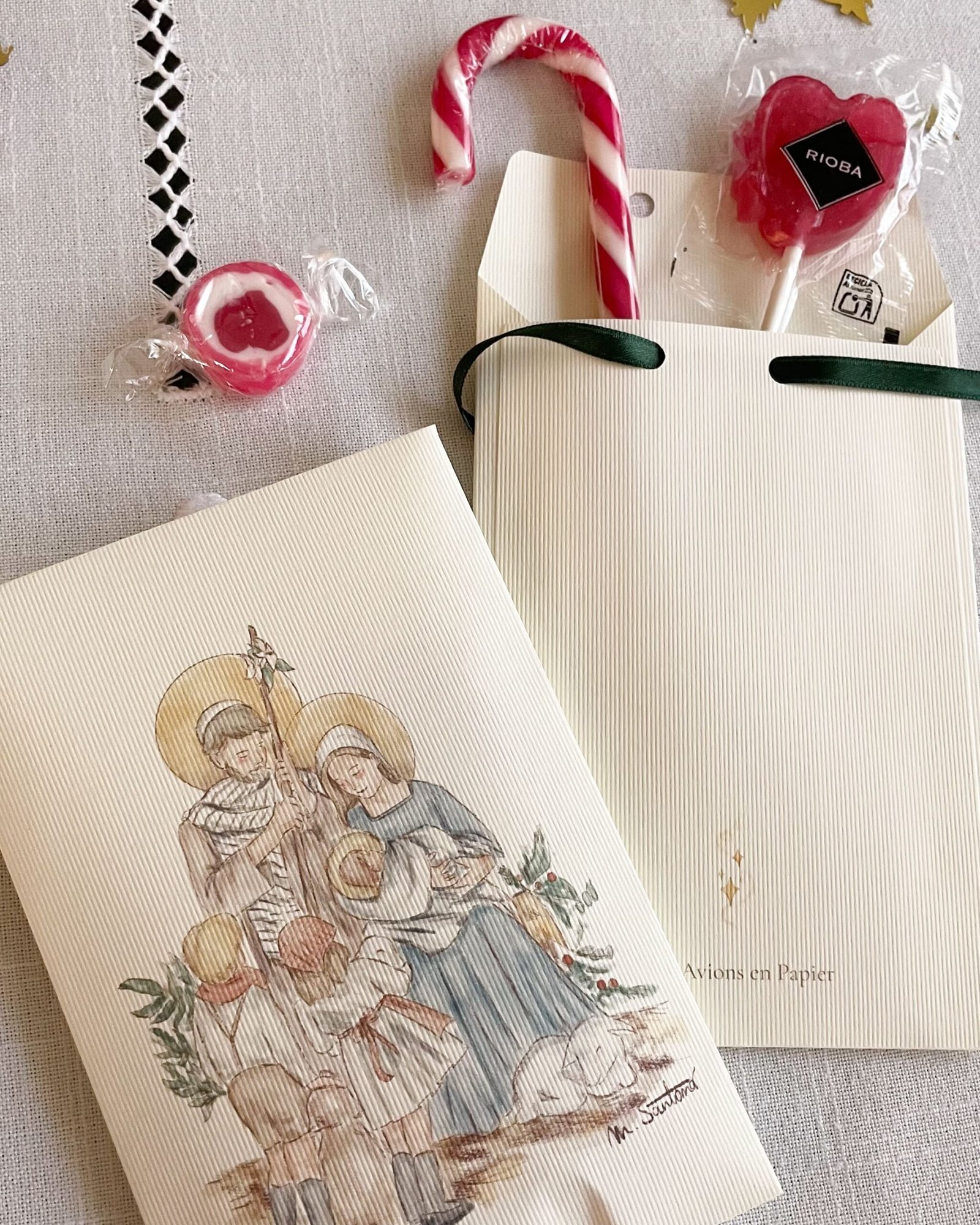 Pack de 4 bolsitas de papel- diseños variados - Imagen 2